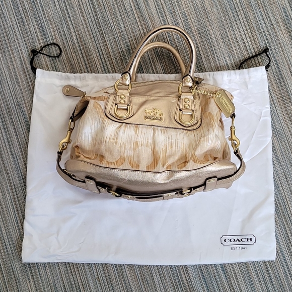 COACH Madison Sabrina convertible strap gold - Picture 7 of 9